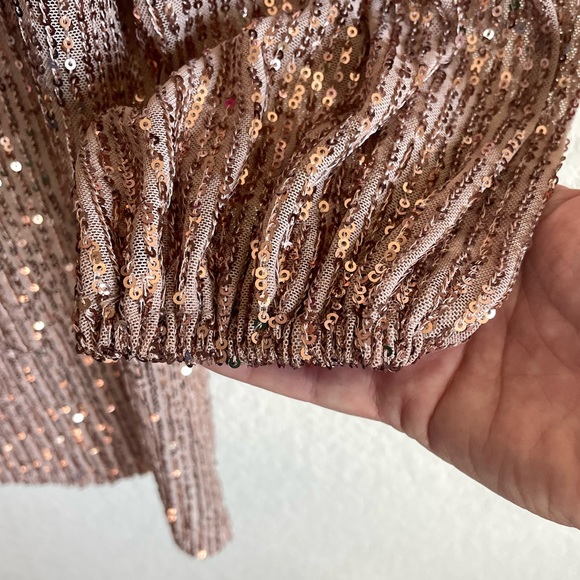 NWT B Darlin Fitted Sequin Dress with Balloon Sleeves in Champagne Juniors 5/6 - Picture 5 of 8